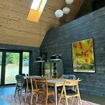 Architect-designed Retreat In Private Woods Casa vacanze Give