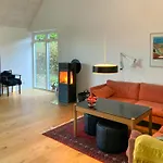 Architect-designed Retreat In Private Woods Casa vacanze Give